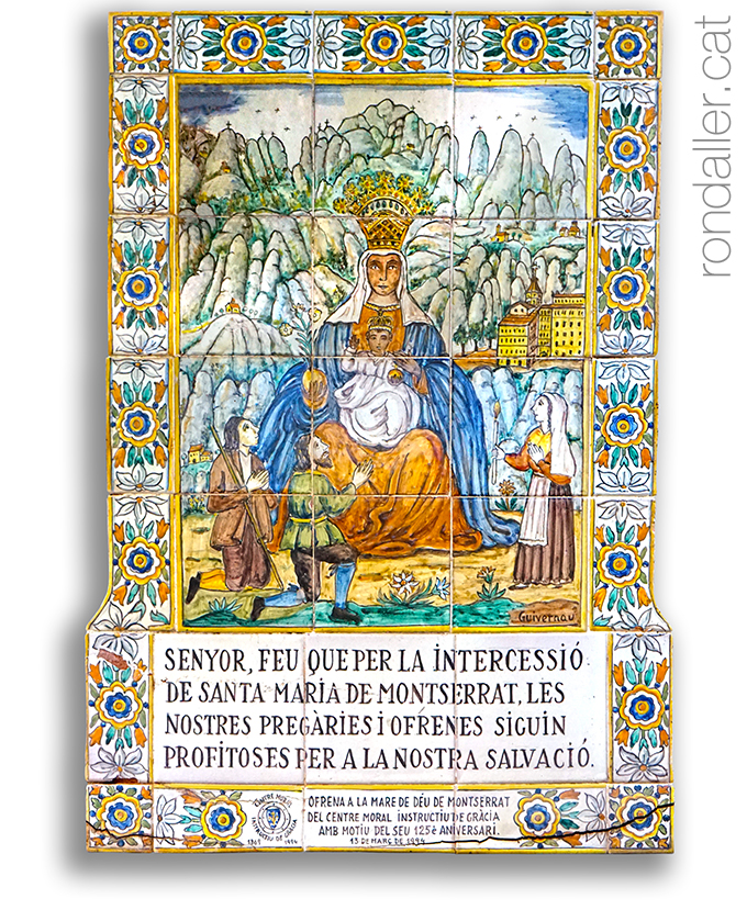 Iconografia de la Moreneta. Plafó ceràmic a Montserrat executat per Guivernau.